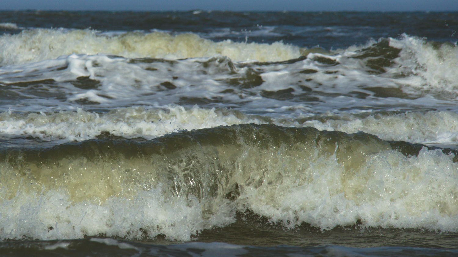 Close up of some waves