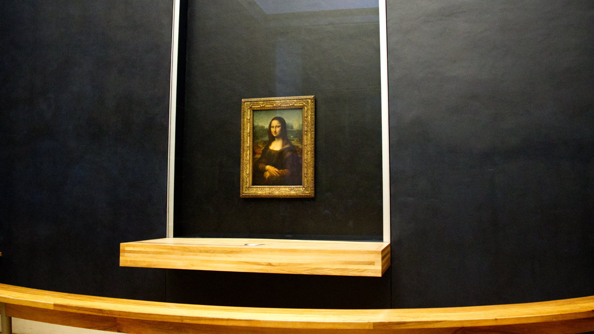 Mona Lisa painting in the Louvre