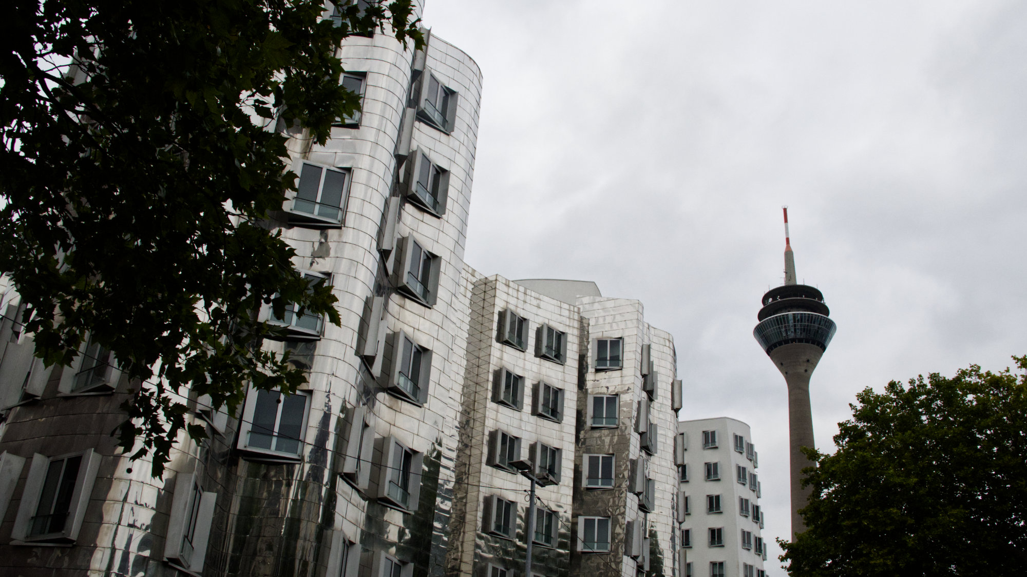 Gehry Buildings, Düsseldorf